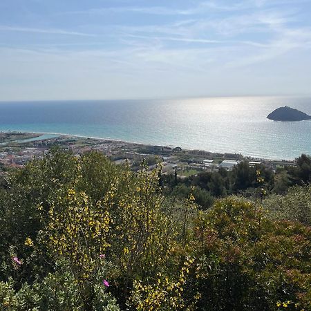 Ines Rivieraholiday Albenga Eksteriør bilde