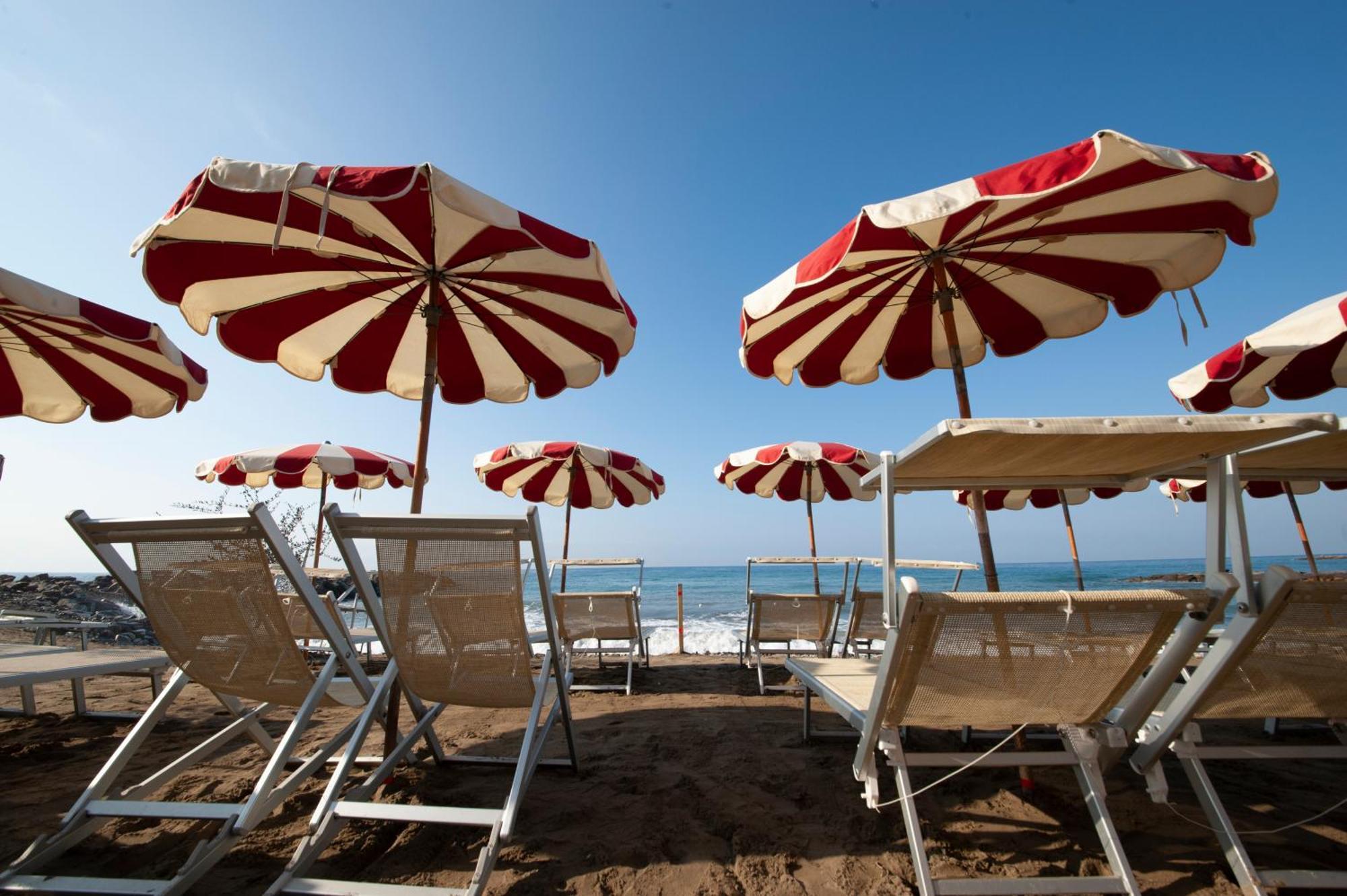 Ines Rivieraholiday Albenga Eksteriør bilde